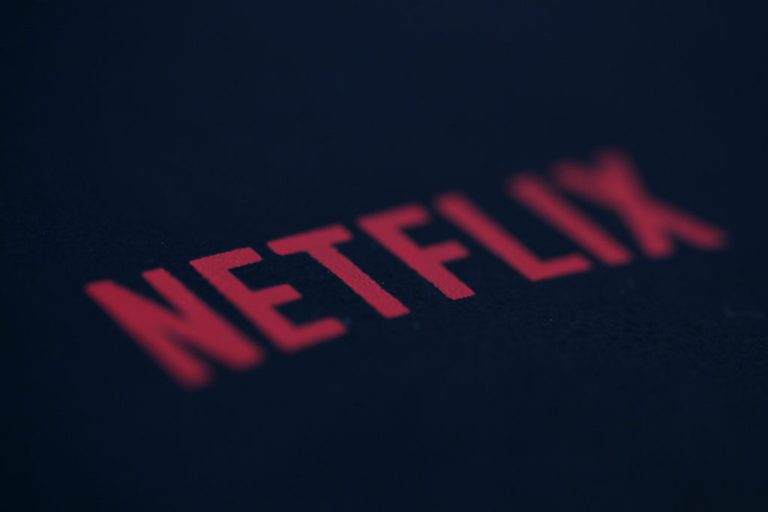 هذه استراتيجية نتفلكس (Netflix) الجديدة لمكافحة مشاركة الحسابات
