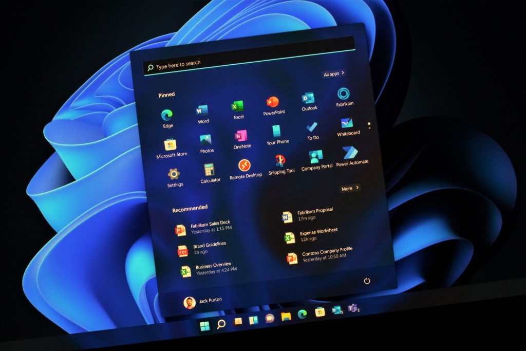 كل المستجدات القادمة في تحديث Windows 11 القادم ( وتاريخ إطلاقه )